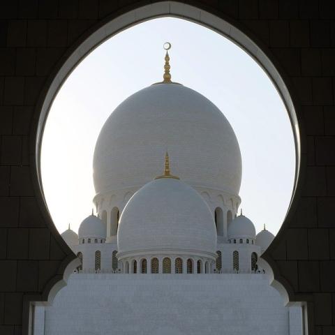 Abu Dhabi @ Leonardo Valente_Pixabay_square